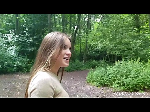 ❤️ Mhol mé d'Evelina go ndéanaimid fuck in áit phoiblí! Dúirt sí go raibh. Ansin fucked mé léi sa asal agus cum ina bhéal. Ansin pissed sí í féin. Porn bhaile uainn ga.villagesexvideos.ru
