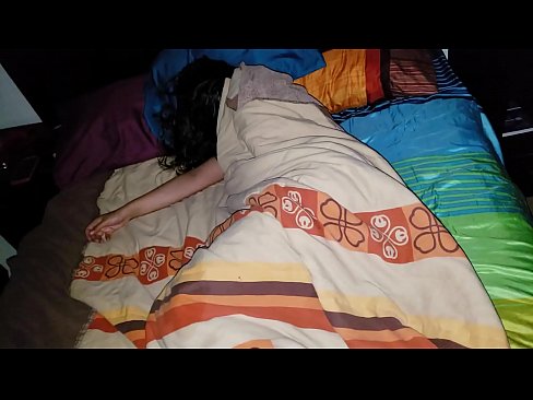 ❤️ Stepson ag bualadh lena leasmháthair óg agus í ina codladh. Porn bhaile uainn ga.villagesexvideos.ru